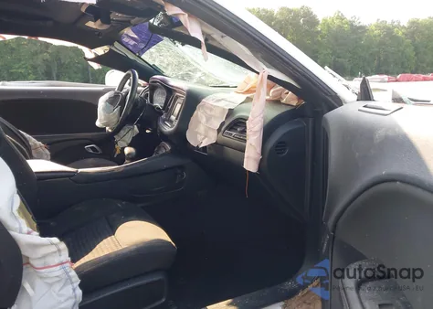 2016 Dodge Challenger Sxt из США, поврежденный, VIN 2C3CDZAGXGH344754